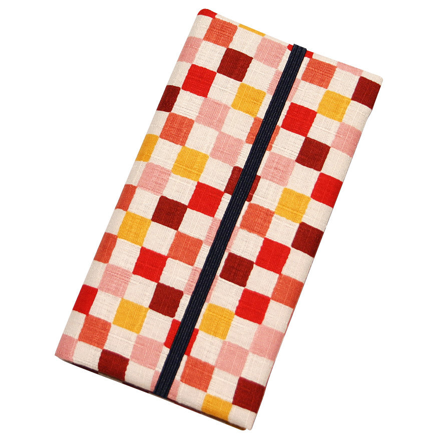 カラフルな和柄の二つ折りカードケースの豆市松 アカネ